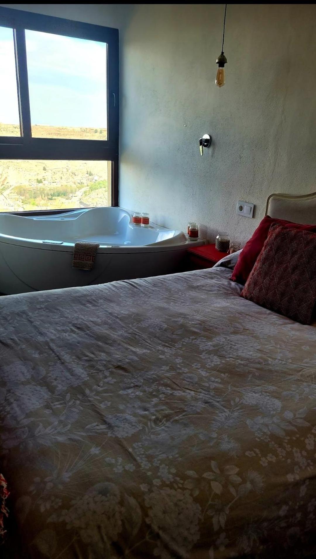 Casas Rurales Maribel - Complejo Moradas Del Cerro 2 - Suites Con Jacuzzi En Alcala Del Jucar Casas del Cerro Номер фото